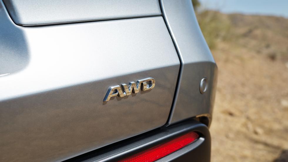 Πρώτη επαφή: Toyota bZ4x