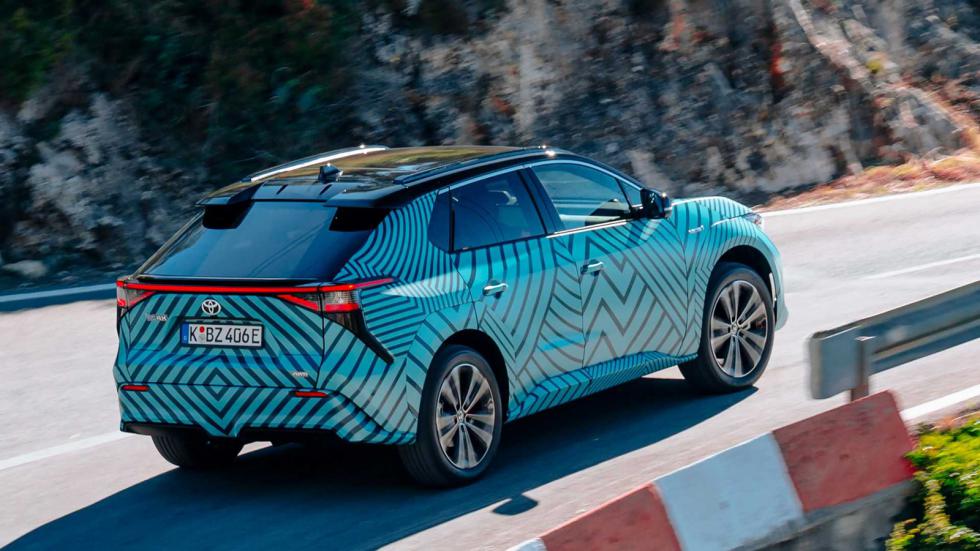 Πρώτη επαφή: Toyota bZ4x