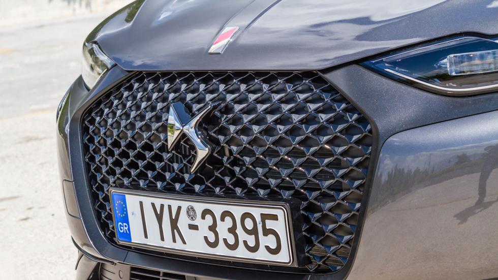 Το DS 3 Crossback έχει πιο ιδιαίτερη σχεδίαση και κερδίζει το βλέμμα. Το Audi A1 είναι μοντέρνο και πιο περιπετειώδες.