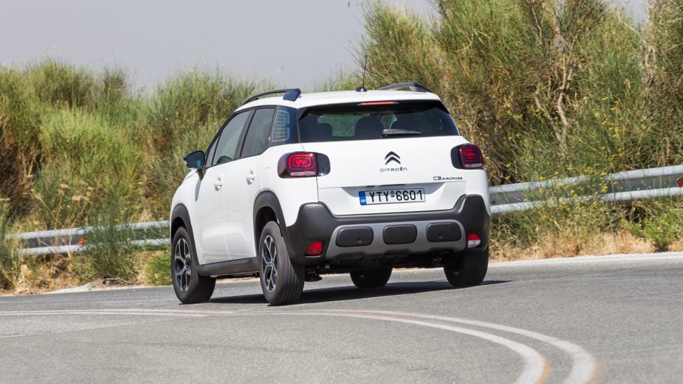 Με το C3 Aircross κάθε μετακίνηση καθίσταται εξαιρετικά άνετη, χάρη στη μαλακή ανάρτηση και τα πολύ βολικά καθίσματα.