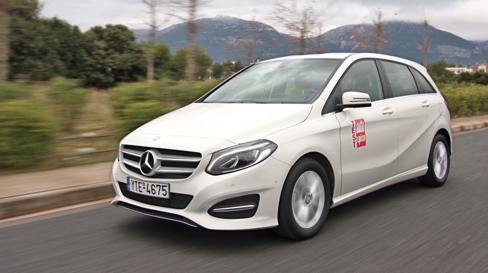 Η ανανεωμένη Mercedes B-Class δεν αλλάζει ριζικά, αλλά με αλλαγές στο εμπρόσθιο τμήμα της, έρχεται για να τονίσει την μοντέρνα παρουσία της.