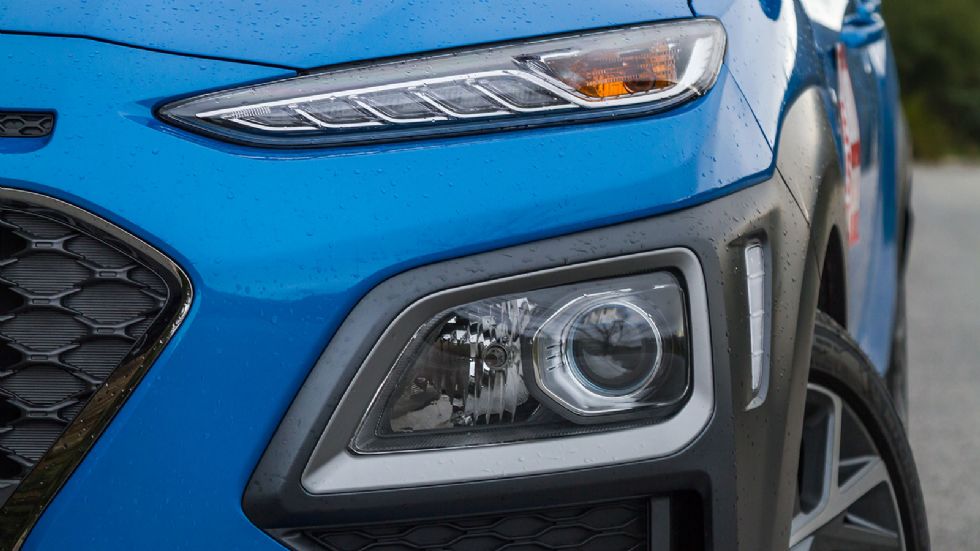 Ford Puma mild hybrid Vs Hyundai Kona hybrid