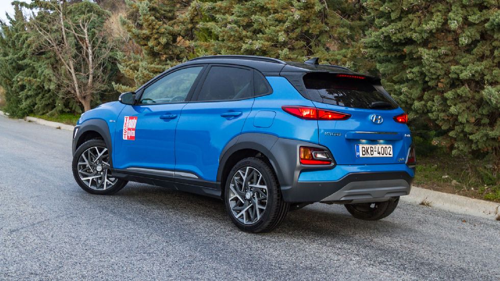 Ford Puma mild hybrid Vs Hyundai Kona hybrid