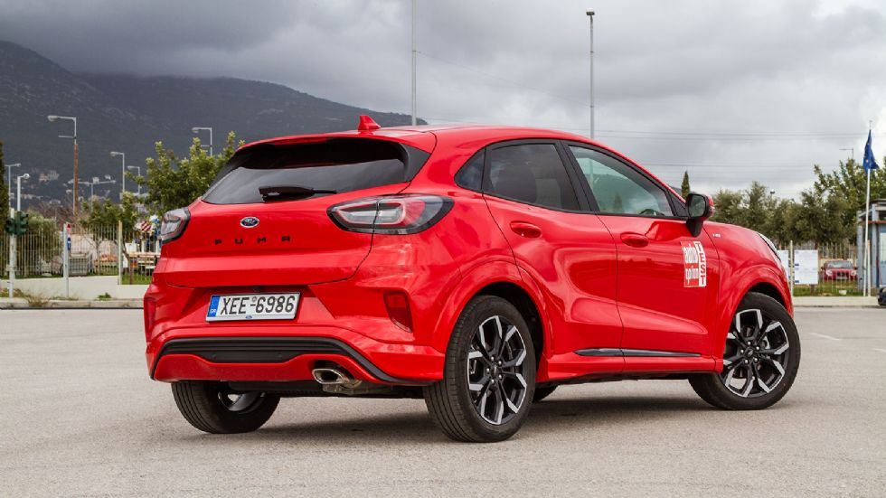 Ford Puma mild hybrid Vs Hyundai Kona hybrid