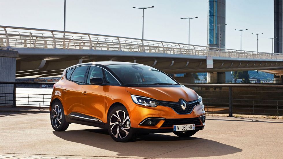 VW Tiguan Vs Renault Scenic