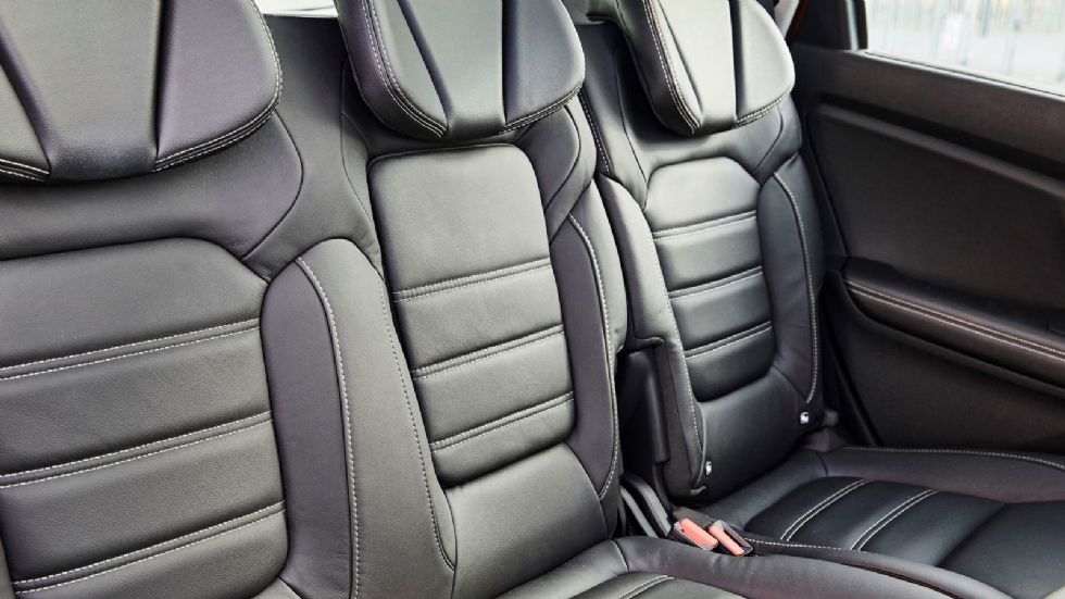 VW Tiguan Vs Renault Scenic