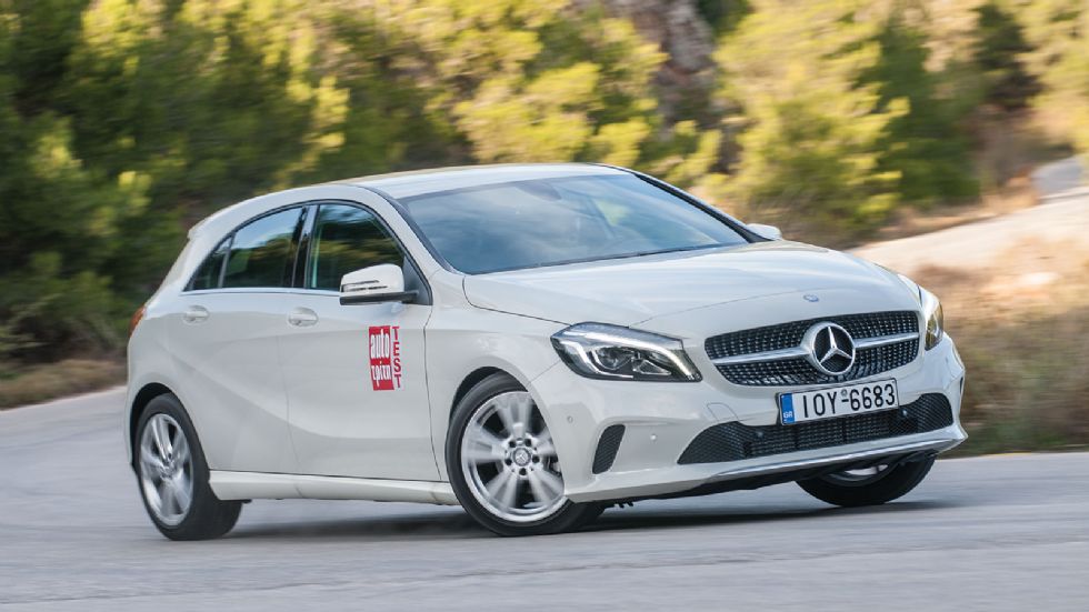 Στις στροφές, η Mercedes A 180 d εμφανίζεται σταθερή και μένει στην τροχιά της ακόμη και σε συνθήκες πίεσης. Το τιμόνι παρέχει πολύ καλή αίσθηση
και πληροφόρηση.