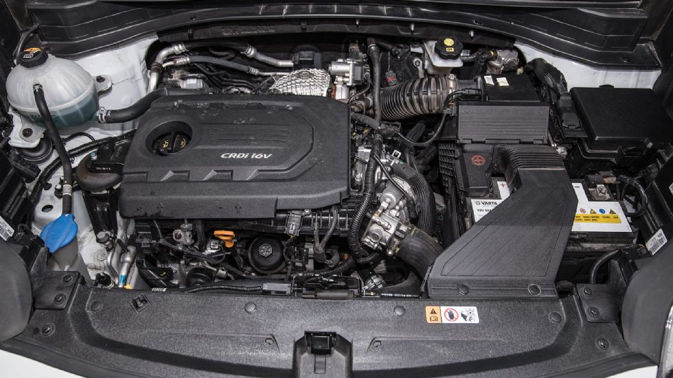 Ο 1,7 diesel κινητήρας του Sportage δεν ανάβει φωτιές, όμως δεν καίει και την τσέπη όντας αρκετά οικονομικός στην πράξη.