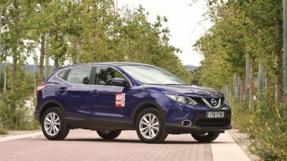 Στο δρόμο το Nissan Qashqai συμπεριφέρεται σαν κανονικό επιβατικό, παρά την αυξημένη απόσταση από το έδαφος.