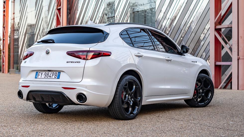 Πιο προσιτές οι Alfa Romeo Giulia & Stelvio