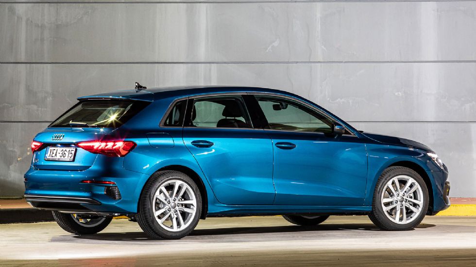 Τα «βασικά» premium: Audi A3 Vs Mercedes A-Class