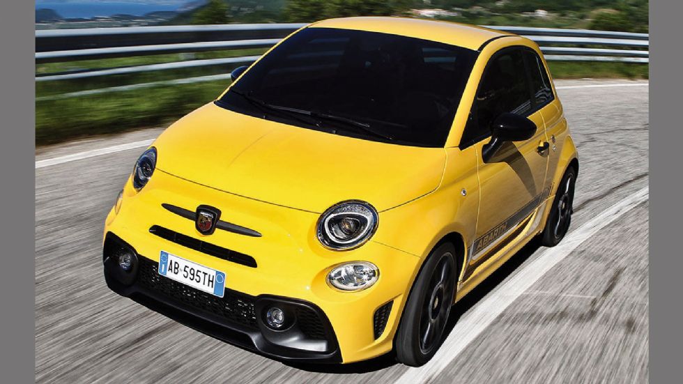 To εκρηκτικό Abarth 595 Competizione συνδυάζει μικρό βάρος και πολλά άλογα για να επιτύχει ένα 0-100 της τάξης των 6,9 δλ.