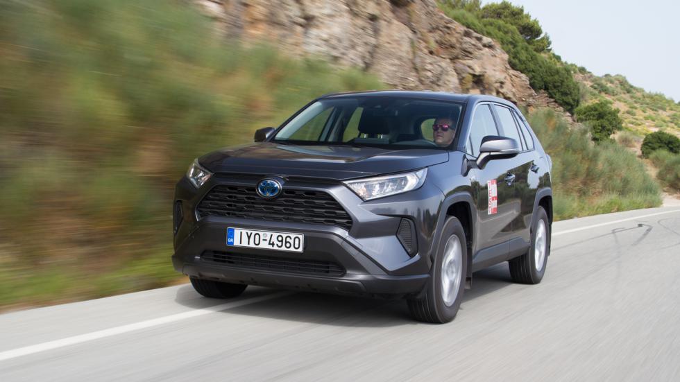 Toyota RAV4: Υβριδικό & 4κίνητο πρίζας ή να φορτίζει μόνο του;