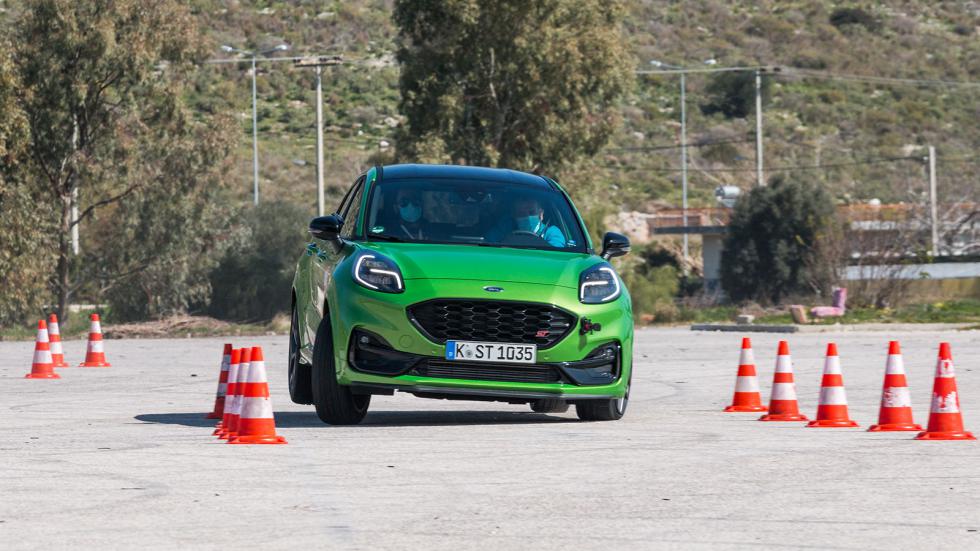 Με πόσα «έστριψε» το καυτό Ford Puma ST στο Elk Test;