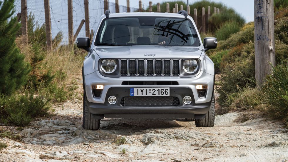 Το Jeep Renegade σε αυτή την έκδοση τιμά τον όρο και την μάρκα Jeep με τις εκτός δρόμου δυνατότητές του.	