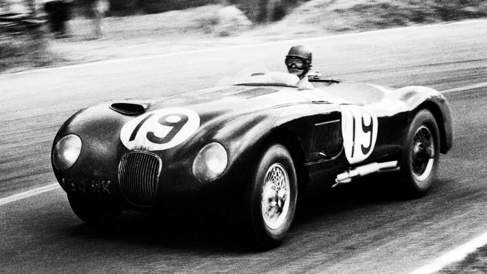 Η αρχική C-Type κατά τη διάρκεια του Le Mans το 1953.