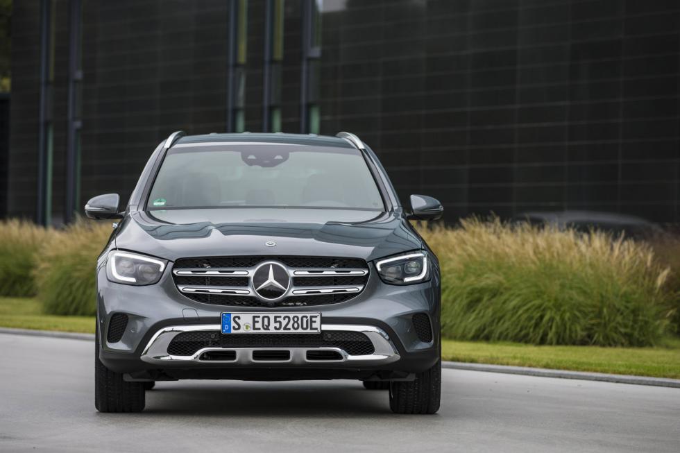 Η Mercedes GLC 300 de συνδυάζει ηλεκτρισμό και diesel (+τιμές)