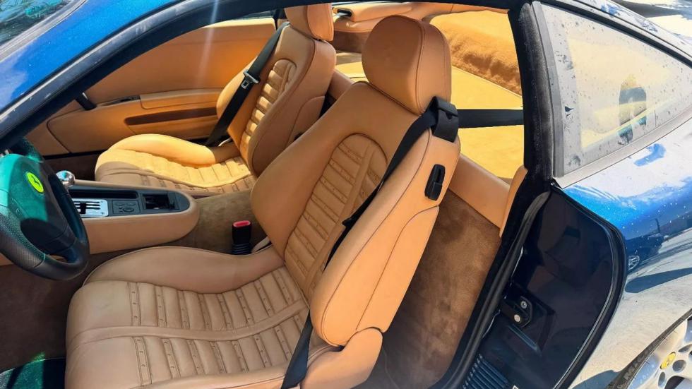 Ο απίστευτος θησαυρός με supercars που έκρυβε 88χρονος στο γκαράζ του