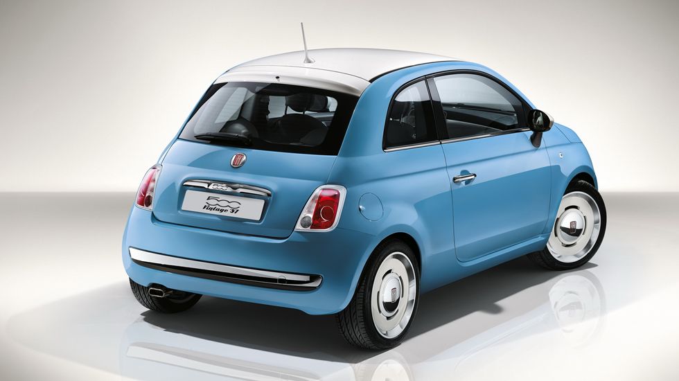 Το Fiat 500 Vintage `57 θα είναι διαθέσιμο σε παστέλ αποχρώσεις, με την οροφή, το spoiler, την κεραία και τα καπάκια των καθρεπτών, να είναι άσπρα.