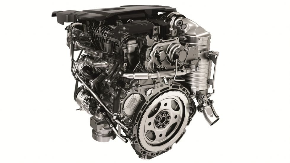 Η μέση κατανάλωση που ανακοινώνει η Land Rover για το 2.0 Ingenium diesel σύνολο είναι 6,2 λίτρα/100 χλμ., ενώ οι εκπομπές CO2 βρίσκονται στα 164 γρ./χλμ.