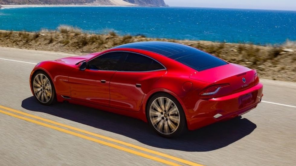 Η Karma Automotive υπόσχεται επίδοση 5,6 δλ. στο 0-100 χλμ./ώρα (λειτουργία Sport), με το Revero να είναι 1 δλ. πιο γρήγορο από το Karma. 