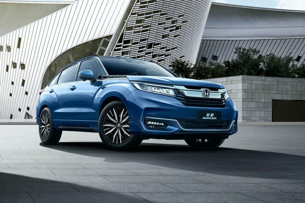Το Honda Avancier facelift