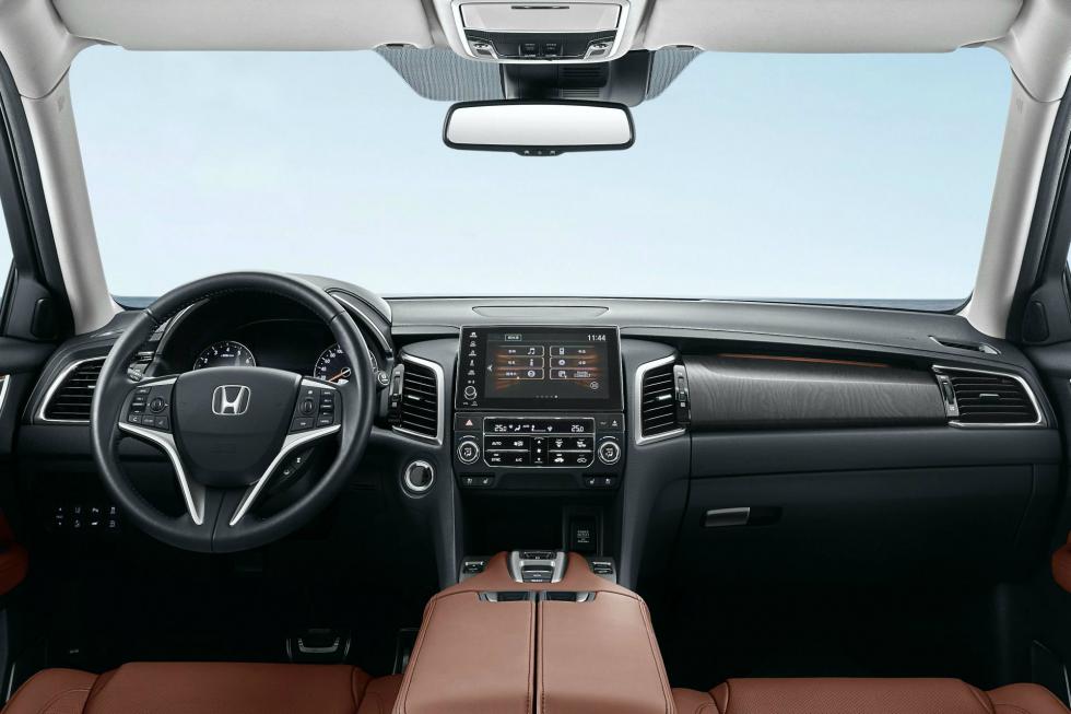 Το Honda Avancier facelift
