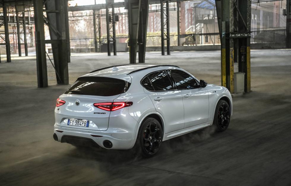 Νέα Alfa Romeo Stelvio Veloce Ti