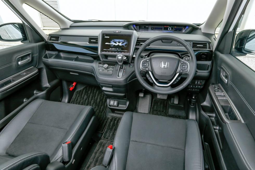 Ανανεωμένο Honda Freed Modulo X