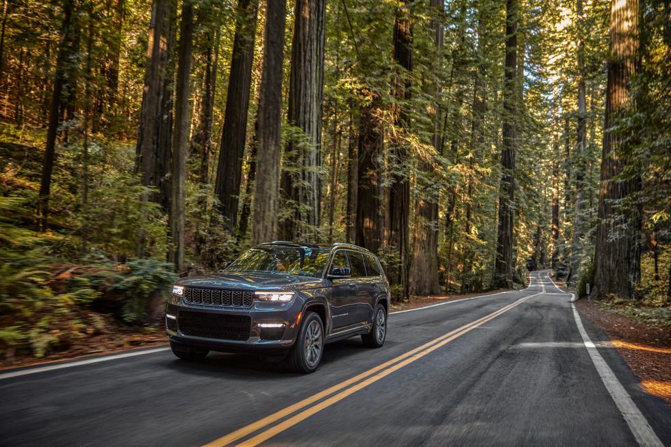 Πρεμιέρα για το νέο Jeep Grand Cherokee L