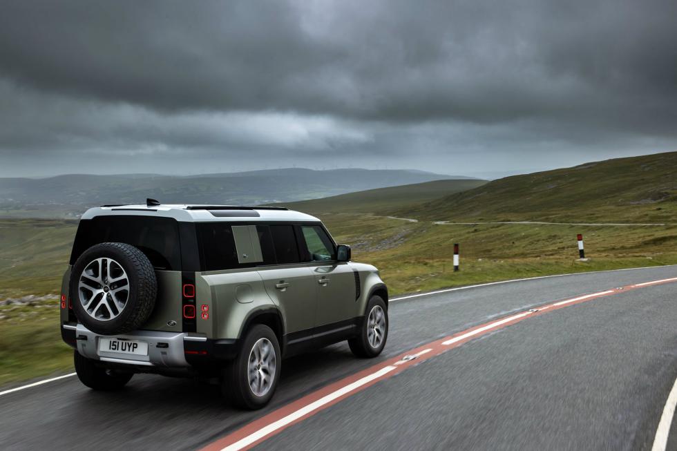 Το Land Rover Defender και plug-in υβριδικό