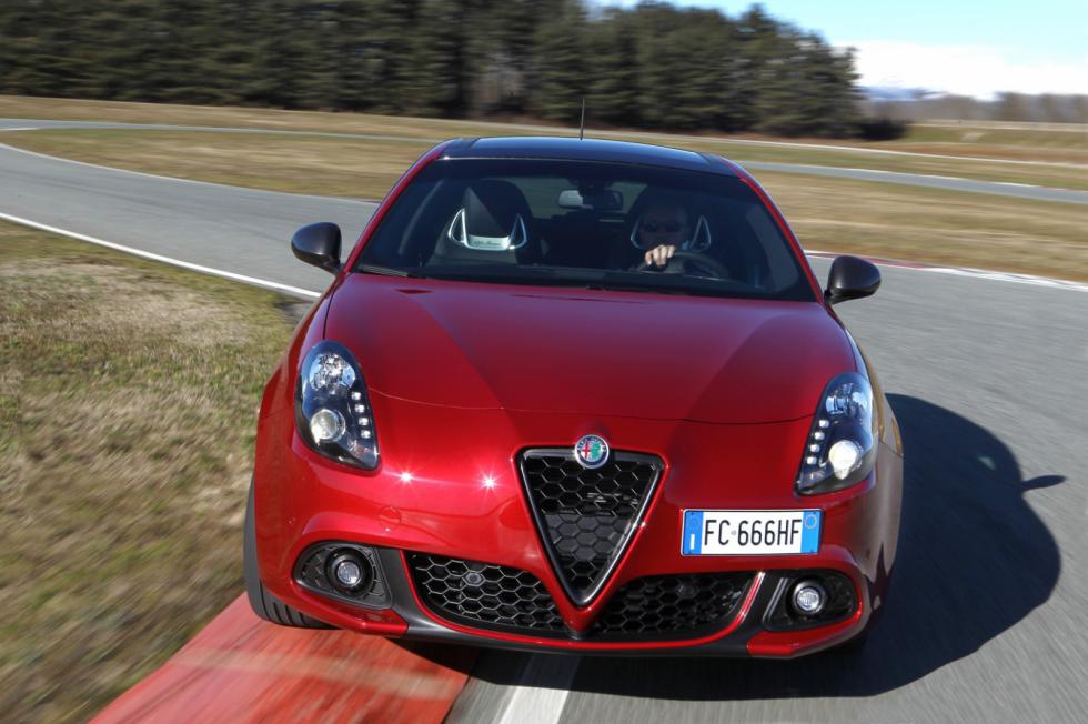 Nέα Alfa Romeo Giulietta 110 Edizione με 240 άλογα