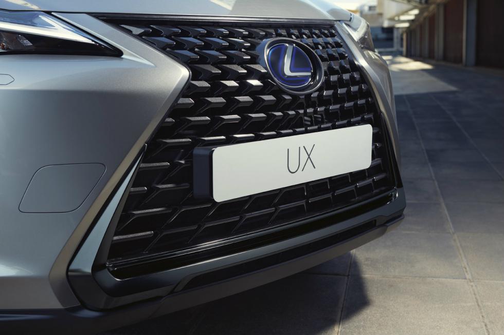 Νέα Sport έκδοση για το UX από τη Lexus