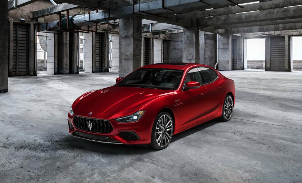 Νέες Maserati Ghibli & Quattroporte Trofeo