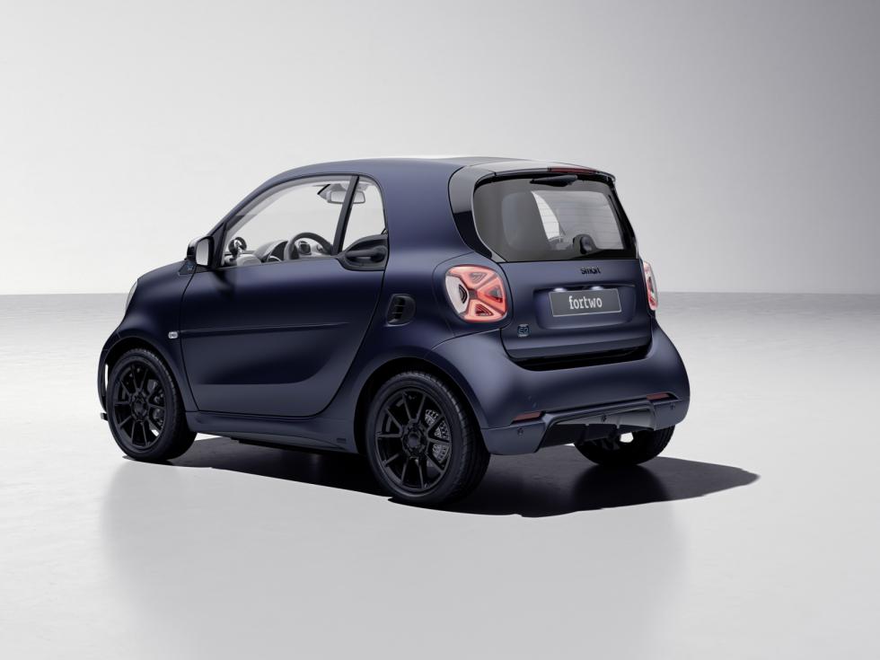 Νέο smart EQ fortwo BlueDawn