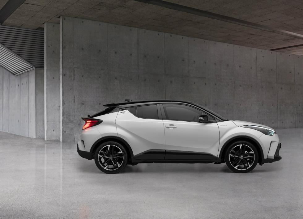 Νέο Toyota C-HR GR Sport