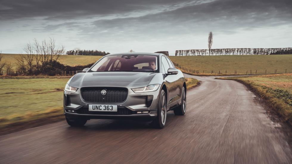 Jaguar: Ανεβάζει τις τιμές και ανταγωνίζεται τις Bentley και Porsche