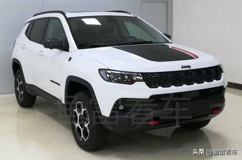 Πρώτες εικόνες του ανανεωμένου Jeep Compass 