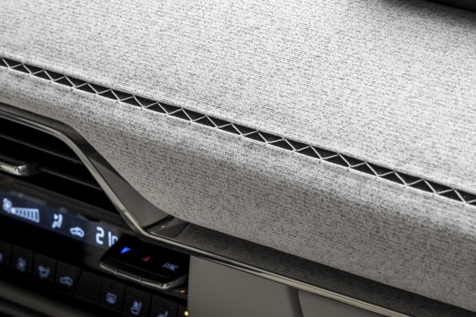 Πρεμιέρα για το νέο Mazda CX-60