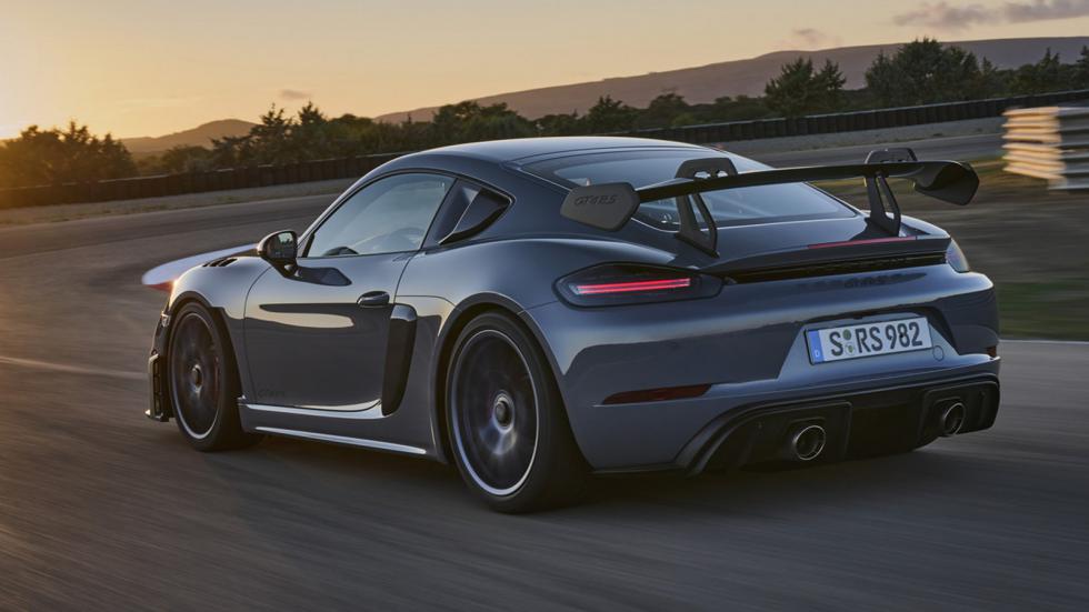 Porsche 718 Cayman GT4 RS: Ατμοσφαιρική με 500 PS η κορυφαία Cayman