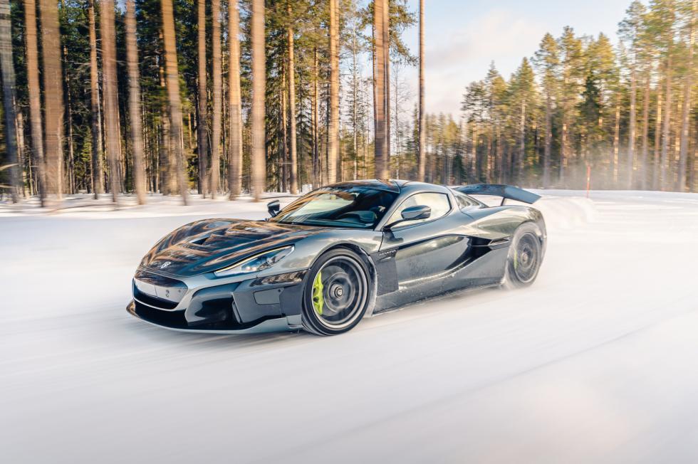 Δοκιμές με χορούς στα χιόνια για το Rimac Nevera των 1.914 PS