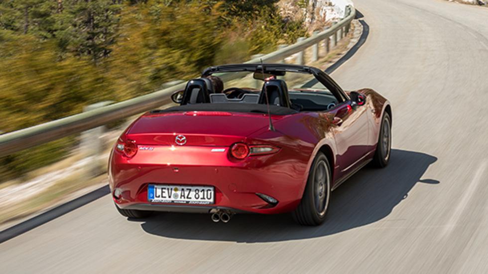 Mazda MX-5: Πιο άνετο και «τρένο» στις στροφές με το σύστημα KPC