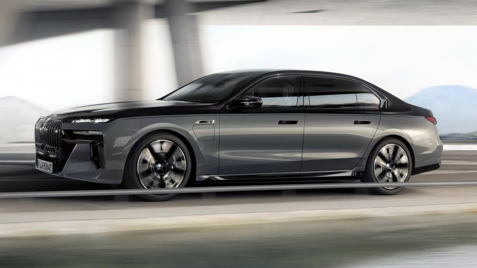 Νέα BMW Σειρά 7: Πλέον και ηλεκτρική και με οθόνη 31,3'' με ανάλυση 8Κ