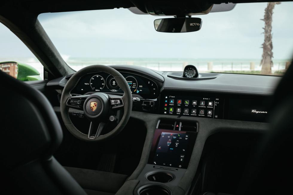 Porsche Taycan: Νέο infotainment με Spotify και ασύρματο Android Auto