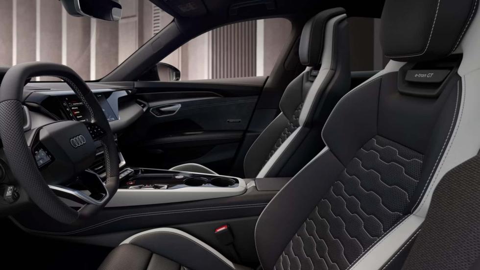 Νέο βασικό Audi e-tron GT με 585 ίππους 