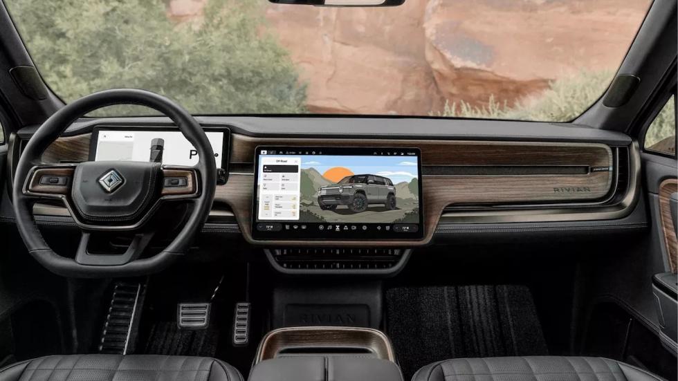 Rivian R1 Quad: Ηλεκτρικό SUV με 1.025 ίππους και φόρτιση Tesla