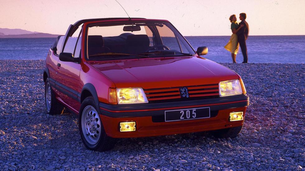 Peugeot 205: To θρυλικό Γαλλάκι σβήνει φέτος 40 κεράκια!