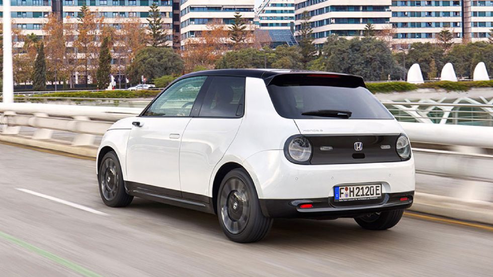 Οδηγούμε το νέο Honda Jazz e:ΗΕV