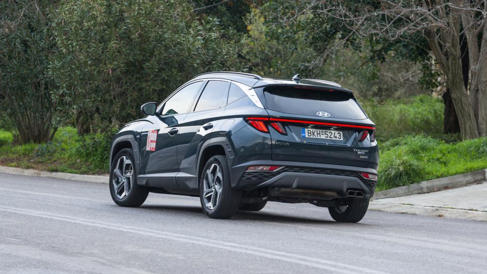 Toyota RAV4 Vs Hyundai Tucson: 4κίνητα υβριδικά SUV σε κόντρα 