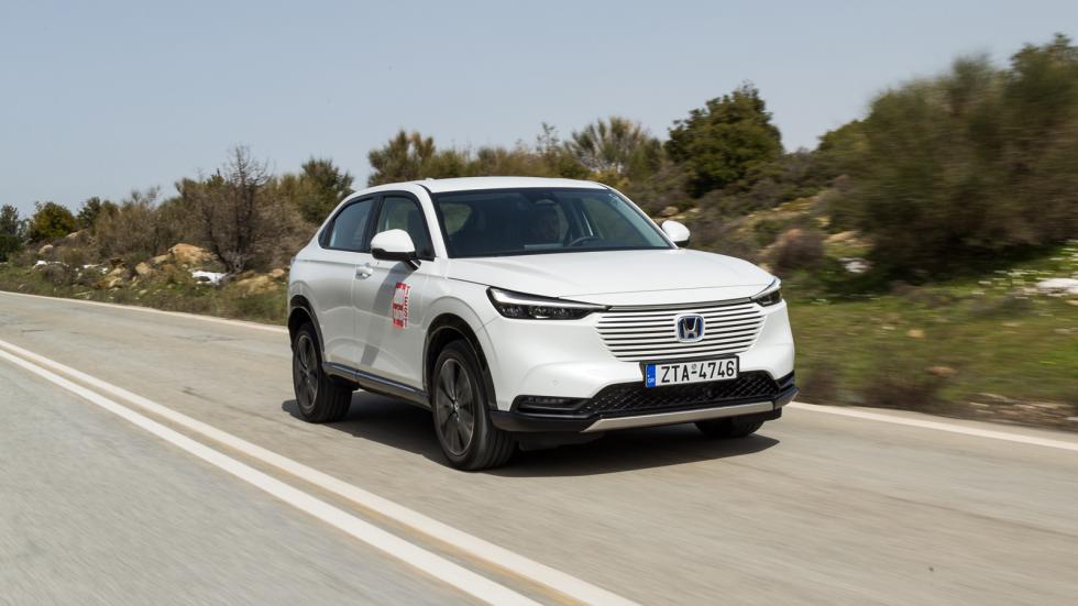 Το σύστηµα της Honda απαρτίζεται από δύο ισχυρούς ηλεκτροκινητήρες µικρών διαστάσεων, έναν βενζινοκινητήρα 1,5 DOHC i-VTEC και µια εξελιγµένη µονάδα ελέγχου παροχής της ισχύος